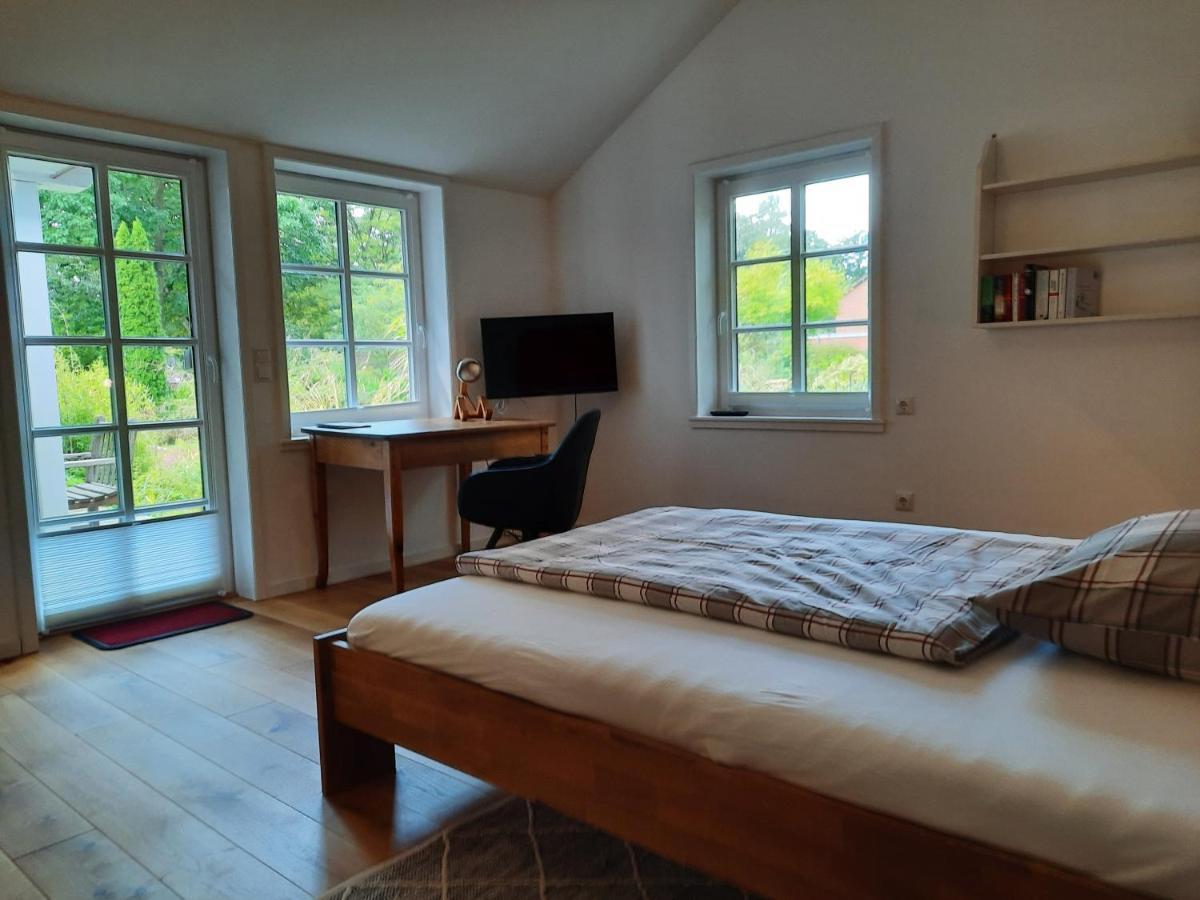 Idyllisches Schwedenhaus In Ruhiger Hanglage Oetzen エクステリア 写真