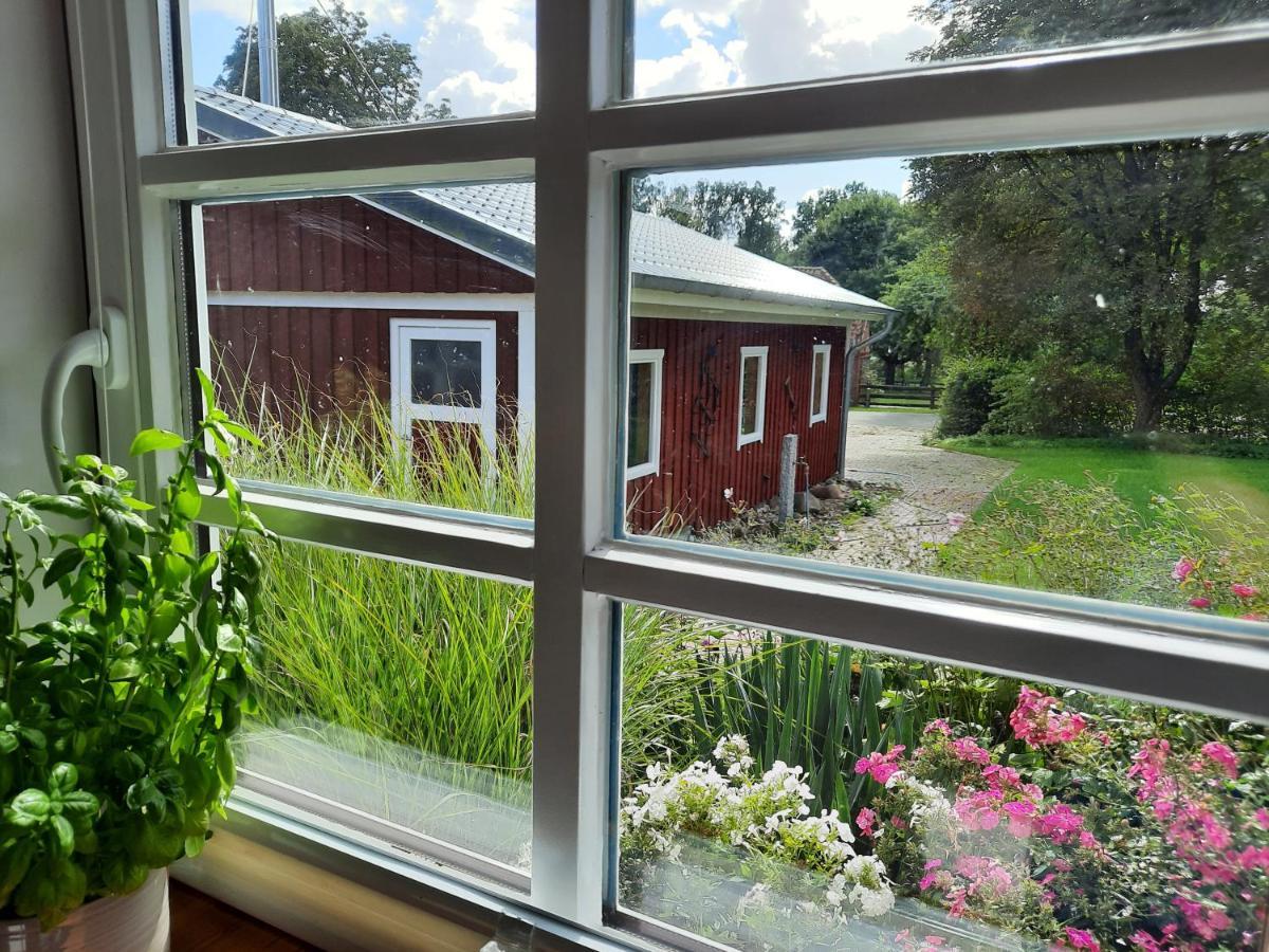 Idyllisches Schwedenhaus In Ruhiger Hanglage Oetzen エクステリア 写真